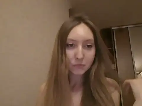 Auraleya online show from 3, 11, 2025