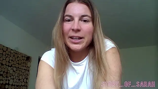 Snapshot of story_of_sarah chatting on 28, 10, 2025 story of sarah online show from 28, 10, 2025