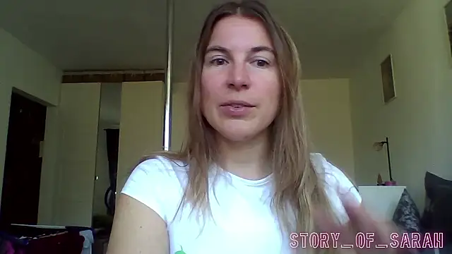 Snapshot of story_of_sarah chatting on 5, 11, 2025 story of sarah online show from 5, 11, 2025