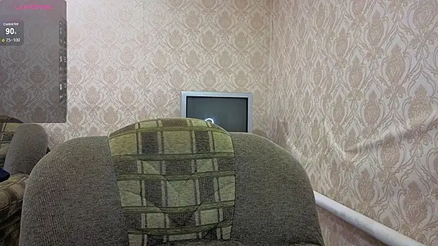 Snapshot of SaraSnow_ chatting on 19, 12, 2025 SaraSnow online show from 19, 12, 2025