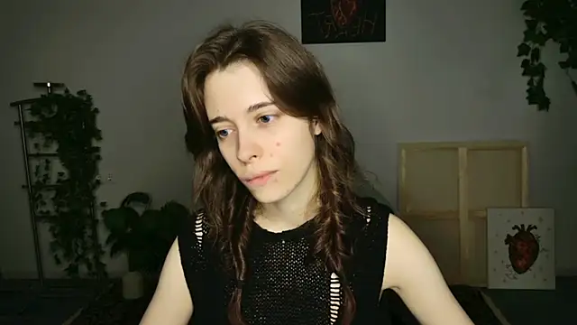 Yoka paradoXXX online show from 5, 11, 2025