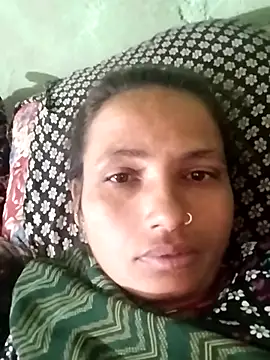 Snapshot of KIRTI12_HOT chatting on 16, 11, 2025 KIRTI12 HOT online show from 16, 11, 2025