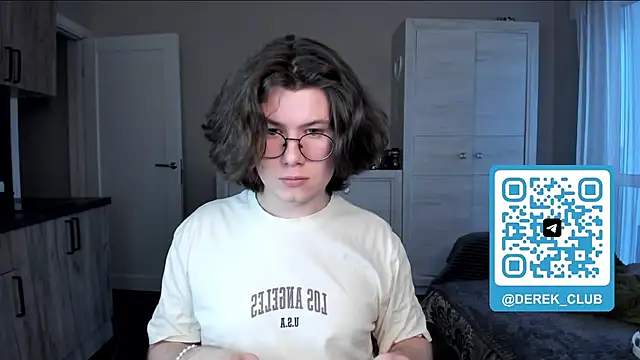 Snapshot of Derek_Shameless chatting on 25, 4, 2026 Derek Shameless online show from 25, 4, 2026
