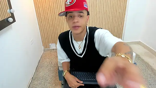 Snapshot of MARSHALL_SPENCER chatting on 25, 10, 2025 MARSHALL SPENCER online show from 25, 10, 2025