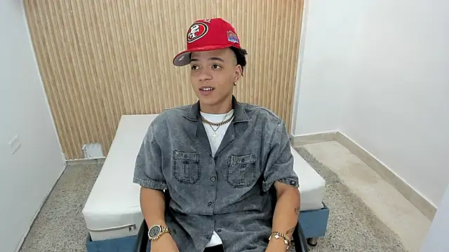 Snapshot of MARSHALL_SPENCER chatting on 29, 10, 2025 MARSHALL SPENCER online show from 29, 10, 2025