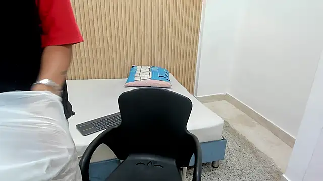 Snapshot of MARSHALL_SPENCER chatting on 31, 10, 2025 MARSHALL SPENCER online show from 31, 10, 2025