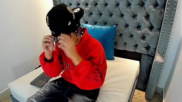 Snapshot of MARSHALL_SPENCER chatting on 19, 11, 2025 MARSHALL SPENCER online show from 19, 11, 2025