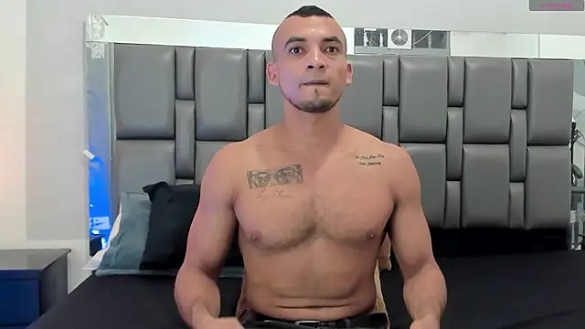 Snapshot of johan_miller0 chatting on 23, 9, 2025 johan miller0 online show from 23, 9, 2025