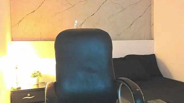 Snapshot of johan_miller0 chatting on 15, 11, 2025 johan miller0 online show from 15, 11, 2025