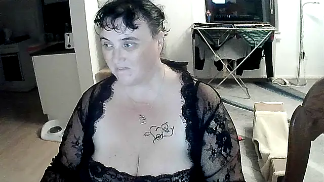 Snapshot of Minou1610 chatting on 28, 9, 2025 Minou1610 online show from 28, 9, 2025