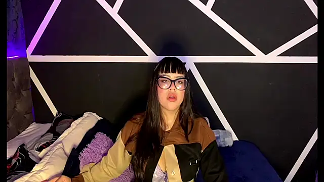 Snapshot of Melody_dreams chatting on 2, 10, 2025 Melody dreams online show from 2, 10, 2025