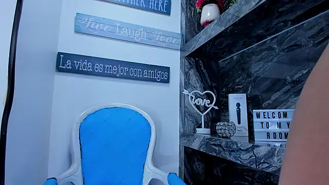 foxy zoe online show from 2, 2, 2026