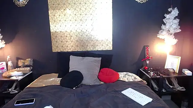 kinky momm online show from 6, 4, 2026