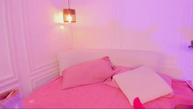 Dafne Hillss online show from 27, 2, 2026