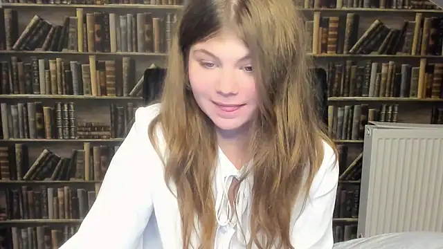 Snapshot of Lilly_Jess chatting on 9, 11, 2025 Lilly Jess online show from 9, 11, 2025