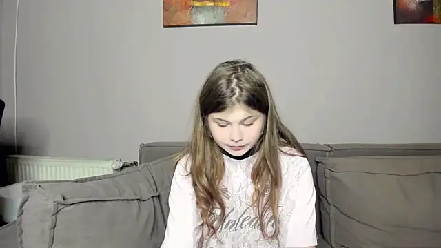 Snapshot of Lilly_Jess chatting on 23, 11, 2025 Lilly Jess online show from 23, 11, 2025