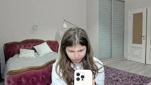 Snapshot of Lilly_Jess chatting on 27, 11, 2025 Lilly Jess online show from 27, 11, 2025