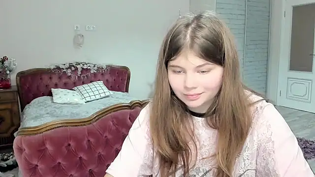 Snapshot of Lilly_Jess chatting on 19, 12, 2025 Lilly Jess online show from 19, 12, 2025