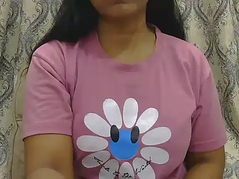 Snapshot of MISS_SOMIYA chatting on 21, 12, 2025 MISS SOMIYA online show from 21, 12, 2025