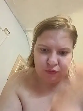 Snapshot of Gabbygade chatting on 8, 9, 2025 Gabbygade online show from 8, 9, 2025