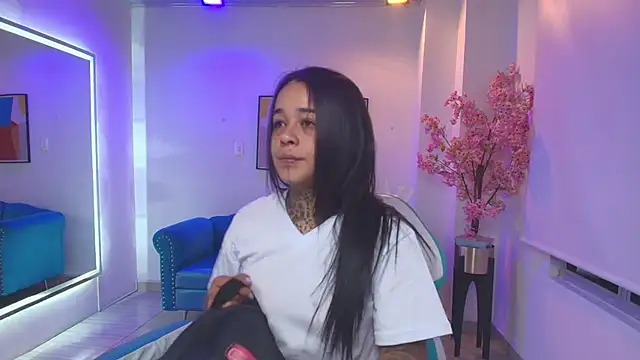 Snapshot of Black_roseee chatting on 24, 4, 2026 Black roseee online show from 24, 4, 2026