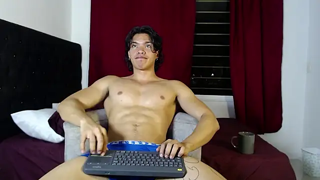 adriel escalante online show from 7, 1, 2026