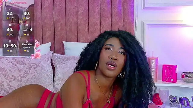 Snapshot of Rossie-Cameron chatting on 19, 9, 2025 Rossie-Cameron online show from 19, 9, 2025