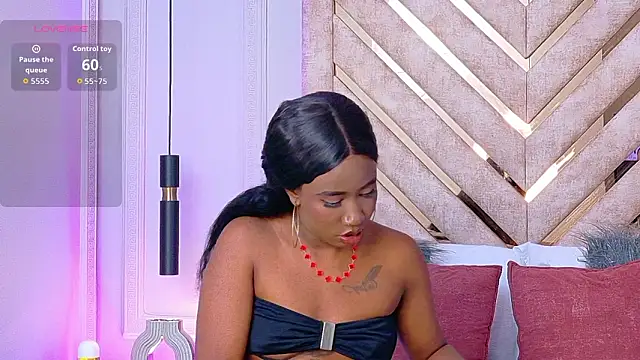 Snapshot of Rossie-Cameron chatting on 10, 2, 2026 Rossie-Cameron online show from 10, 2, 2026