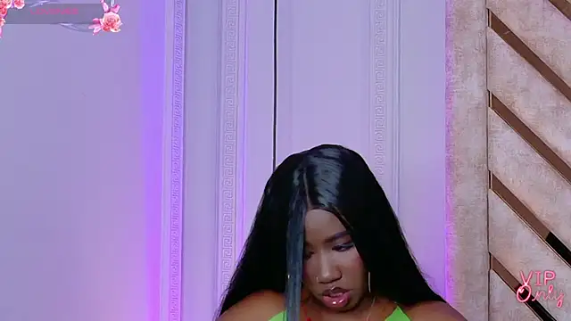 Snapshot of Rossie-Cameron chatting on 19, 2, 2026 Rossie-Cameron online show from 19, 2, 2026