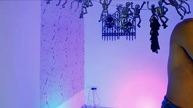 lorian vikel online show from 25, 10, 2025