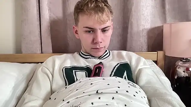 Snapshot of scottishtwink01 chatting on 25, 9, 2025 scottishtwink01 online show from 25, 9, 2025