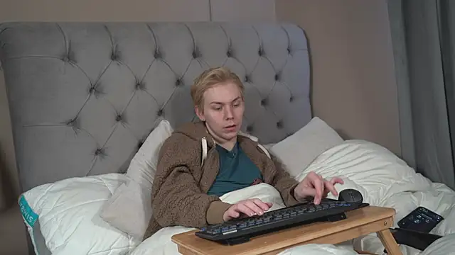 scottishtwink01 online show from 4, 3, 2026