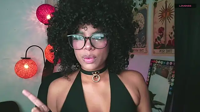 Raven luv online show from 14, 9, 2025