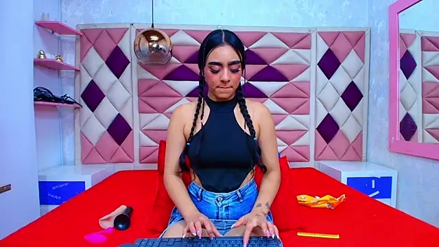 Snapshot of abbyrouss_ chatting on 14, 9, 2025 abbyrouss online show from 14, 9, 2025