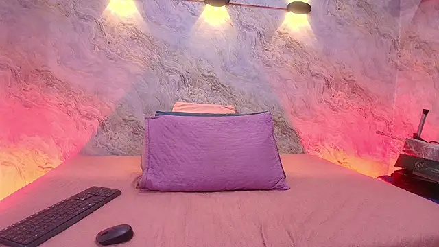 Snapshot of abbyrouss_ chatting on 31, 10, 2025 abbyrouss online show from 31, 10, 2025