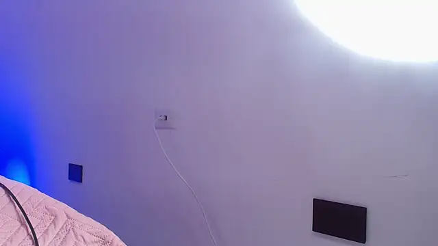 Snapshot of abbyrouss_ chatting on 26, 11, 2025 abbyrouss online show from 26, 11, 2025