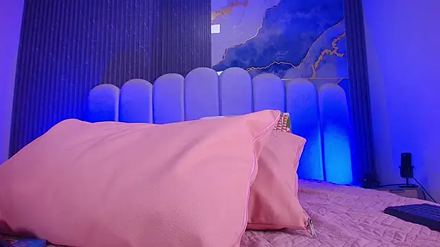 Snapshot of abbyrouss_ chatting on 4, 12, 2025 abbyrouss online show from 4, 12, 2025