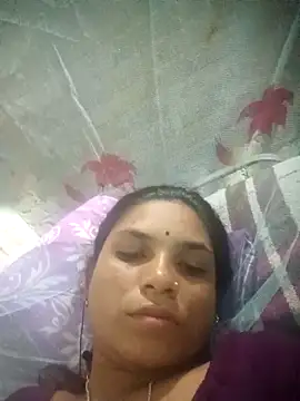 Snapshot of Notyriya7 chatting on 8, 10, 2025 Notyriya7 online show from 8, 10, 2025