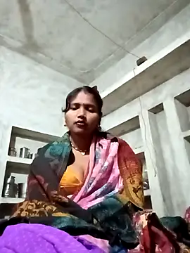 Snapshot of Cm_pooja chatting on 8, 11, 2025 Cm pooja online show from 8, 11, 2025