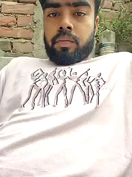 Snapshot of soniriyaa010101 chatting on 26, 10, 2025 soniriyaa010101 online show from 26, 10, 2025