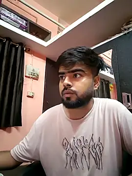 soniriyaa010101 online show from 25, 5, 2026