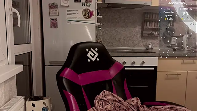 Snapshot of Alice_Zev chatting on 2, 11, 2025 Alice Zev online show from 2, 11, 2025