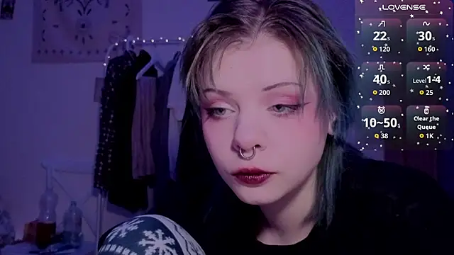 Snapshot of Alice_Zev chatting on 18, 12, 2025 Alice Zev online show from 18, 12, 2025