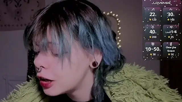 Snapshot of Alice_Zev chatting on 19, 12, 2025 Alice Zev online show from 19, 12, 2025