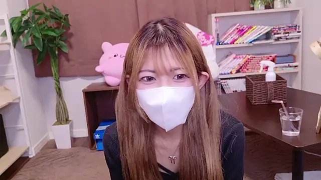 Snapshot of AIAI-chiiiini chatting on 17, 11, 2025 AIAI-chiiiini online show from 17, 11, 2025