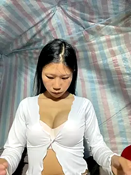 Snapshot of Mollie_jane chatting on 22, 10, 2025 Mollie jane online show from 22, 10, 2025