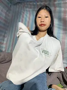 Snapshot of Mollie_jane chatting on 24, 10, 2025 Mollie jane online show from 24, 10, 2025