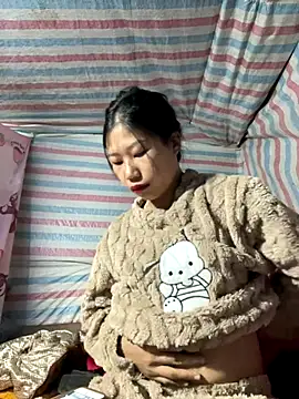 Snapshot of Mollie_jane chatting on 4, 12, 2025 Mollie jane online show from 4, 12, 2025