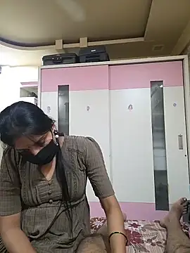 Snapshot of shobha_lover02 chatting on 7, 11, 2025 shobha lover02 online show from 7, 11, 2025