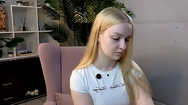 KrishnaSimmons online show from 10, 9, 2025